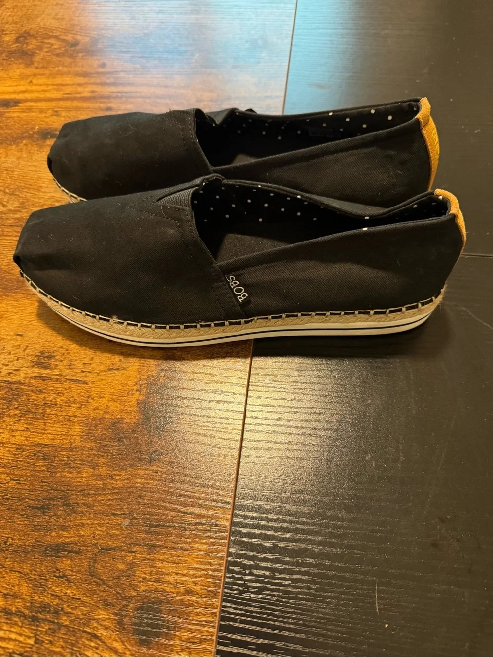 Skechers BOBS Black Espadrille Slip-On Flats in size 9.5